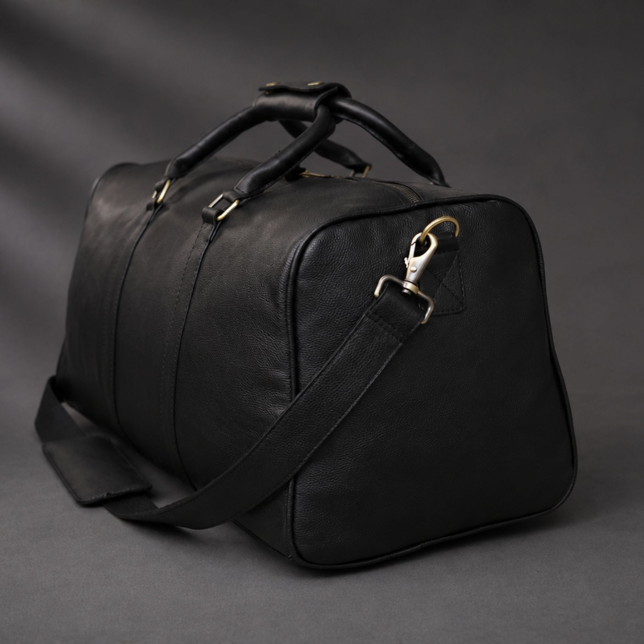 Leather Mild Travel Duffel Bag (TR-026)