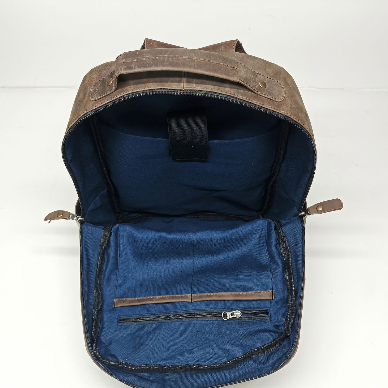 Vintage Leather Backpack (BP-041)
