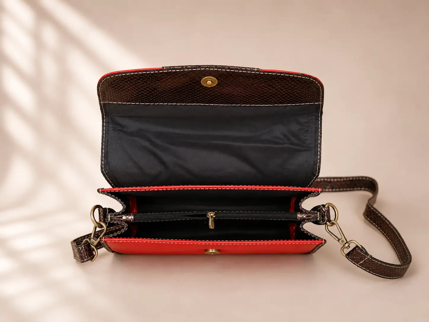 Elegant Leather Handbag for Women – Premium Cowhide with Shoulder Strap