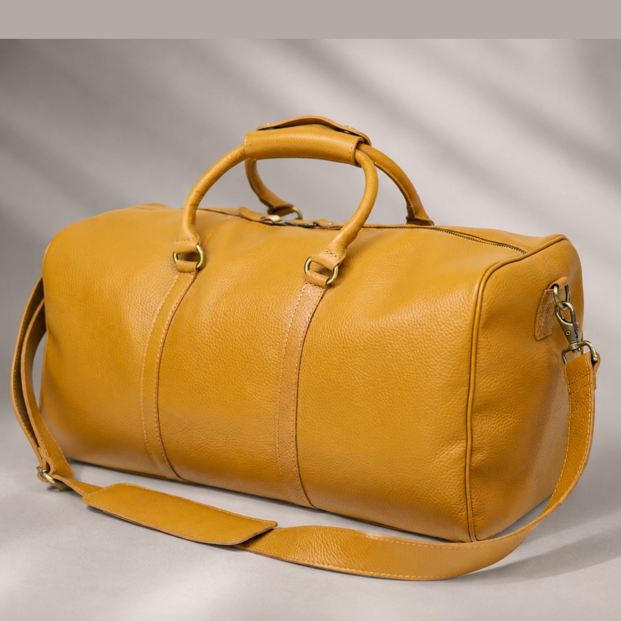 Leather Mild Travel Duffel Bag (TR-026)